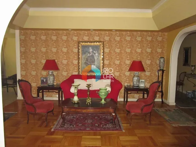 Apartamento com 328m² 4 quartos e 2 banheiros, à venda, no bairro Copacabana em Rio de Janeiro