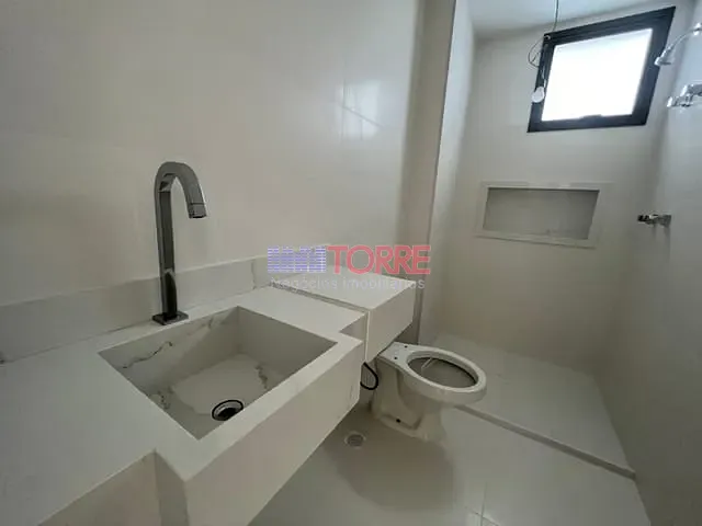Apartamento com 132m² 3 quartos e 3 banheiros, à venda, no bairro Praia dos Milionários em Ilhéus