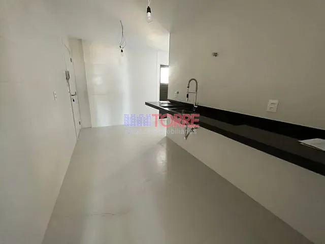 Apartamento com 132m² 3 quartos e 3 banheiros, à venda, no bairro Praia dos Milionários em Ilhéus