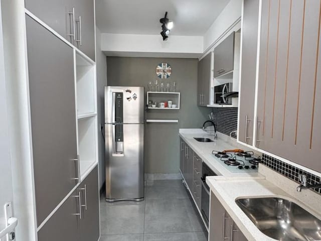 Apartamento com 62m² 2 quartos e 2 banheiros, à venda, no bairro Glória em Macaé