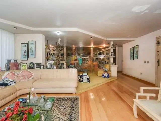 Apartamento com 298m² 4 quartos e 2 banheiros, à venda, no bairro Copacabana em Rio de Janeiro