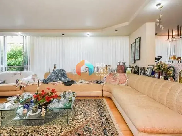 Apartamento com 298m² 4 quartos e 2 banheiros, à venda, no bairro Copacabana em Rio de Janeiro