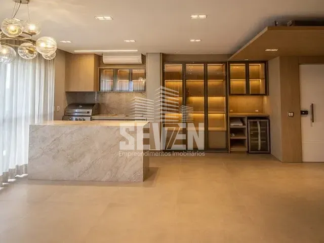 Apartamento com 159m² 3 quartos e 5 banheiros, à venda, no bairro Vila Aviação em Bauru