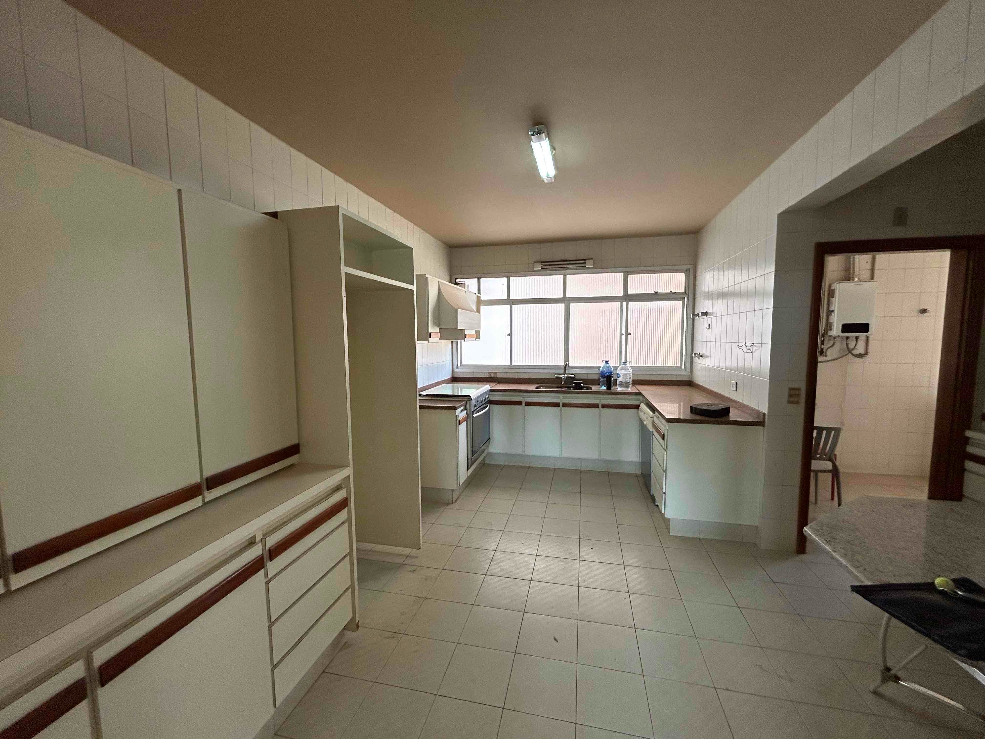 Apartamento à venda com 4 quartos, 266m² - Foto 19
