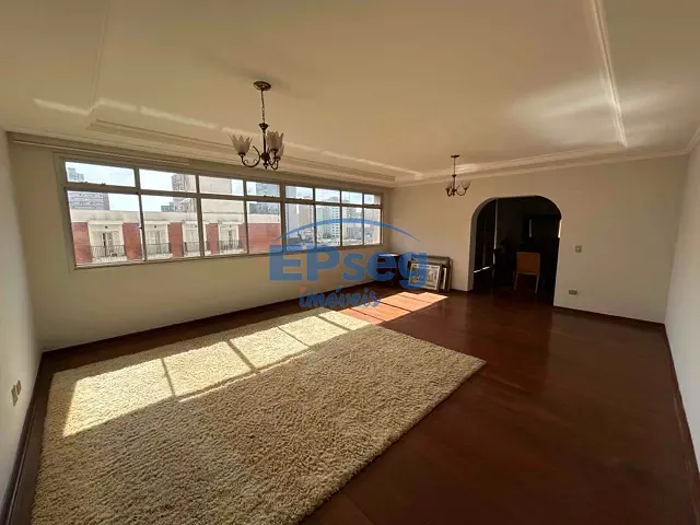 Apartamento com 369m² 4 quartos e 6 banheiros, à venda, no bairro Centro em Londrina