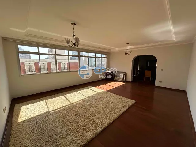 Apartamento com 369m² 4 quartos e 6 banheiros, à venda, no bairro Centro em Londrina