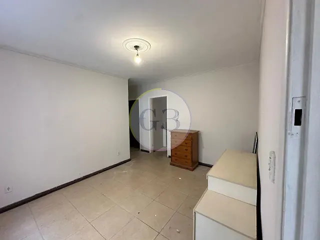 Apartamento 2 quartos e 2 banheiros, para alugar, no bairro Centro em Pelotas