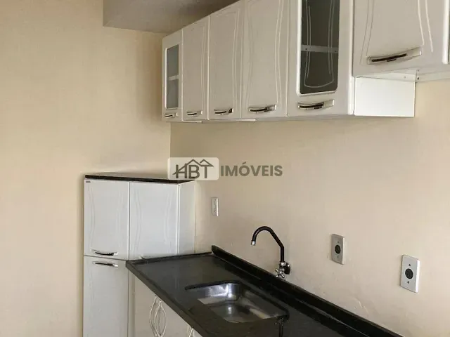 Apartamento 2 quartos e 1 banheiro, à venda, no bairro Jardim Vitória em Bauru
