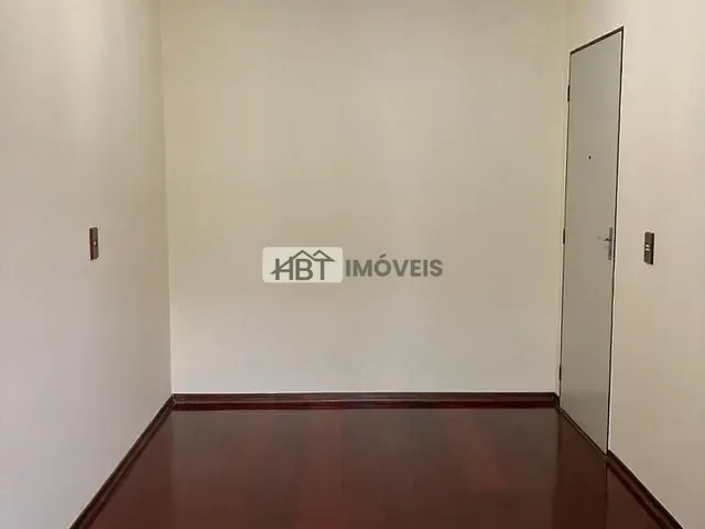 Apartamento 2 quartos e 1 banheiro, à venda, no bairro Jardim Vitória em Bauru