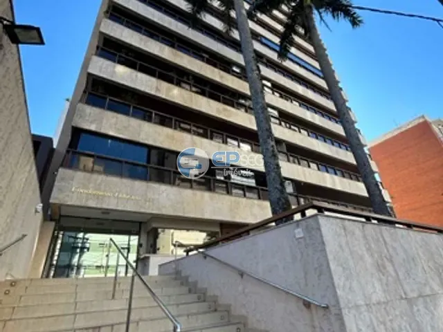 Apartamento com 568m² 4 quartos e 6 banheiros, para alugar, no bairro Centro em Londrina