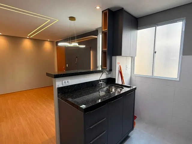 Apartamento 2 quartos e 1 banheiro, para alugar, no bairro Chácara Manella em Cambé