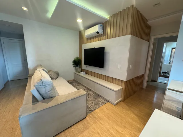 Apartamento com 117m² 3 quartos e 2 banheiros, à venda, no bairro Centro em Londrina