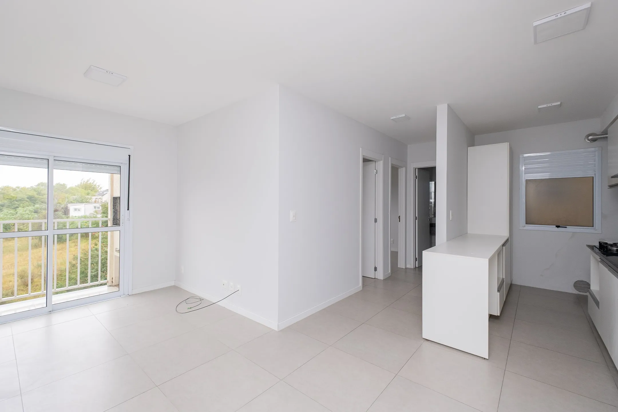 Apartamento à Venda ou Aluguel com 2 Quartos, Cozinha com Armários, Sacada com Churrasqueira e Excelente Conforto para Sua Família