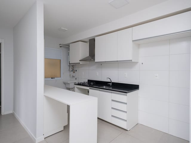 Apartamento com 62m² 2 quartos e 1 banheiro, à venda ou para alugar, no bairro Areal em Pelotas