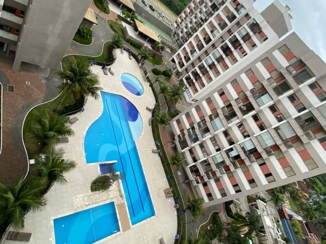 Foto do Apartamento - Apartamento à venda no bairro Martim de Sá em Caraguatatuba, SP com 02 dormitórios sendo 01 suíte - Condomínio completo com piscina, quadra e muito mais | Área 12 imóveis