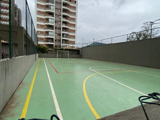 Foto do Apartamento - Apartamento à venda no bairro Martim de Sá em Caraguatatuba, SP com 02 dormitórios sendo 01 suíte - Condomínio completo com piscina, quadra e muito mais | Área 12 imóveis