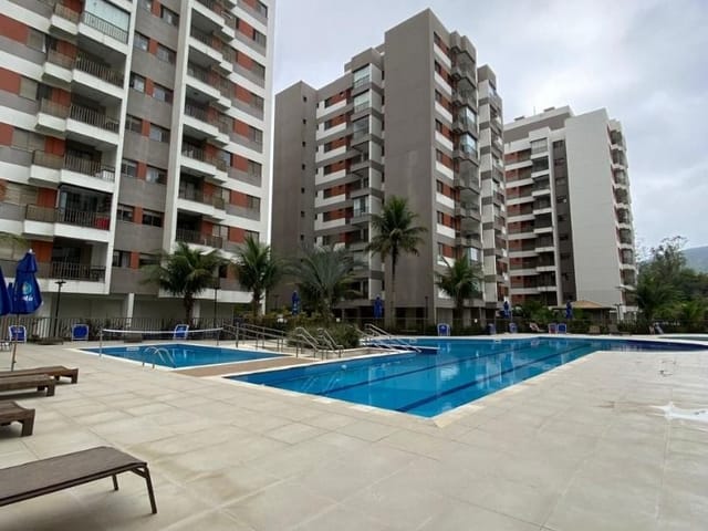 Foto do Apartamento - Apartamento à venda no bairro Martim de Sá em Caraguatatuba, SP com 02 dormitórios sendo 01 suíte - Condomínio completo com piscina, quadra e muito mais | Área 12 imóveis