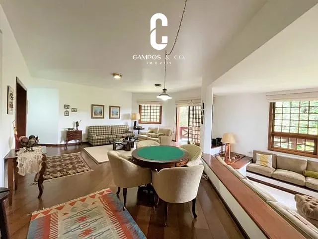 Apartamento com 344m² 3 quartos e 4 banheiros, à venda, no bairro Jardim Europa em Campos Do Jordão