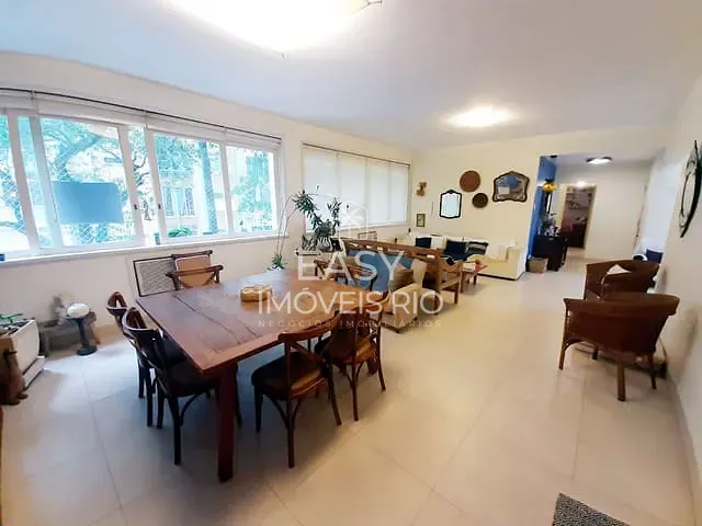 Apartamento com 215m² 4 quartos e 2 banheiros, à venda, no bairro Copacabana em Rio de Janeiro