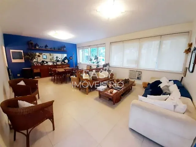 Apartamento com 215m² 4 quartos e 2 banheiros, à venda, no bairro Copacabana em Rio de Janeiro