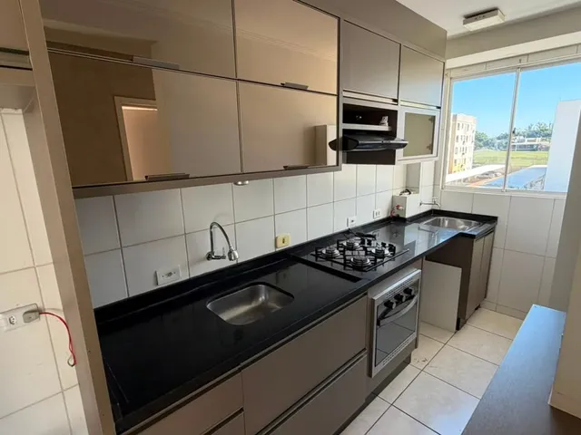 Apartamento 2 quartos e 1 banheiro, para alugar, no bairro Chácara Manella em Cambé