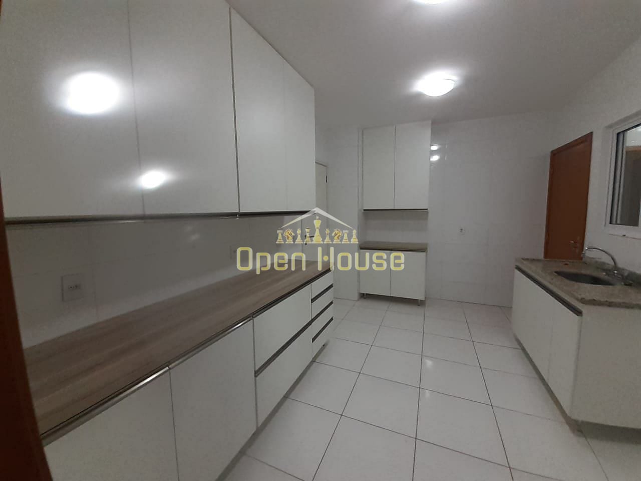 Apartamento, 3 quartos, 185 m² - Foto 3