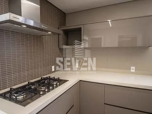 Apartamento com 380m² 4 quartos e 6 banheiros, à venda, no bairro Residencial Villaggio II em Bauru