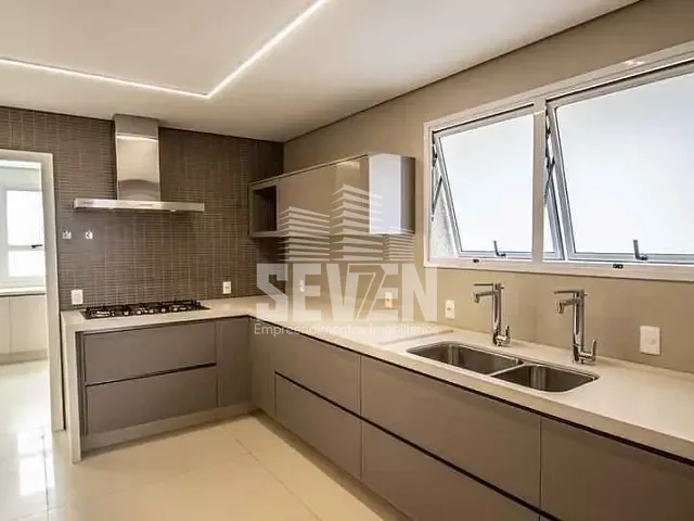 Apartamento com 380m² 4 quartos e 6 banheiros, à venda, no bairro Residencial Villaggio II em Bauru
