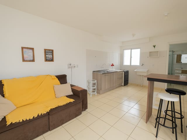 Apartamento com 57m² 2 quartos e 1 banheiro, para alugar, no bairro Areal em Pelotas