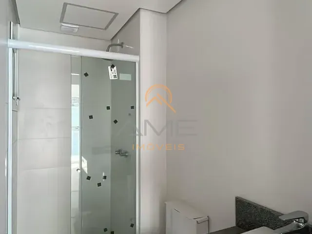 Apartamento 3 quartos e 2 banheiros, para alugar, no bairro Três Vendas em Pelotas