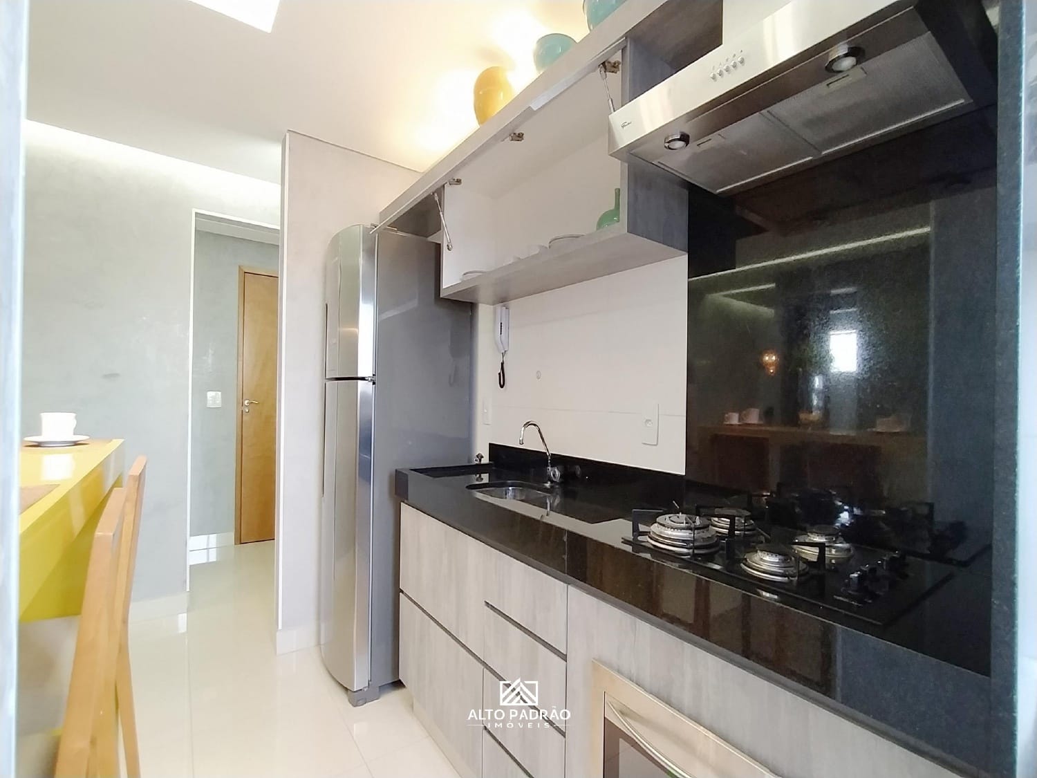 Apartamento à venda com 2 quartos, 60m² - Foto 11