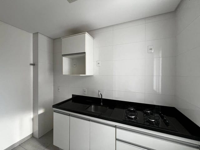 Apartamento 1 quarto e 1 banheiro, para alugar, no bairro Centro em Pouso Alegre