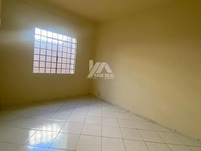 Apartamento 2 quartos e 1 banheiro, para alugar, no bairro Batel em Guarapuava