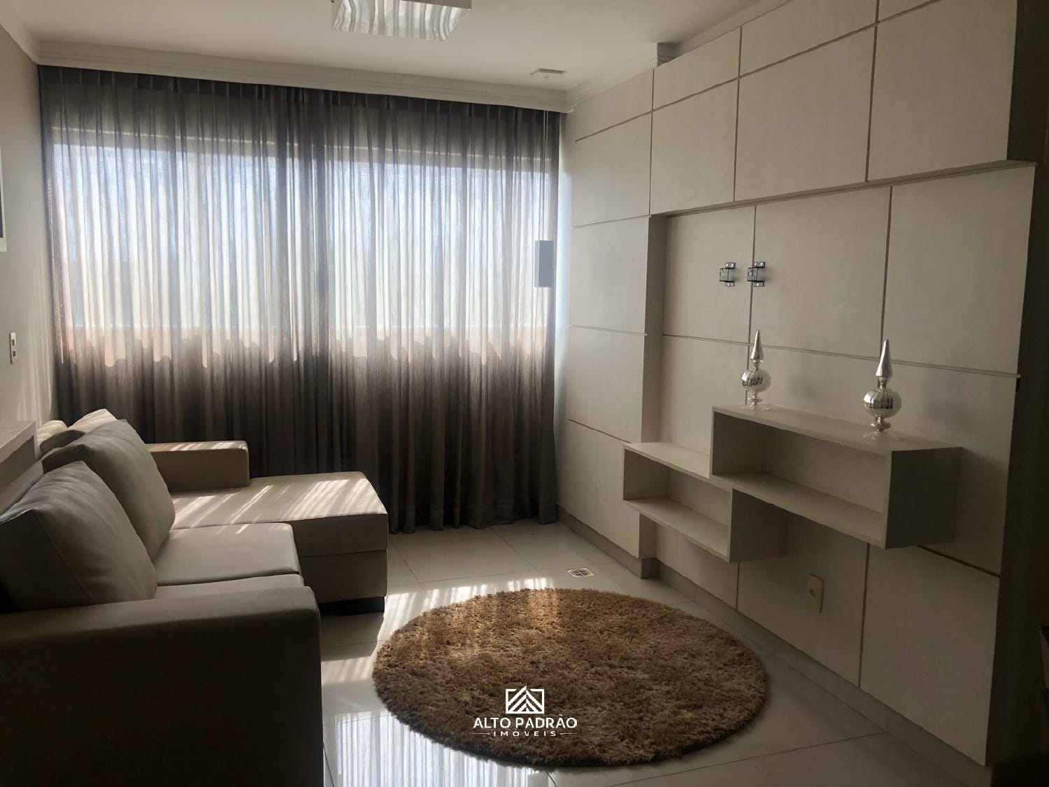 Apartamento à venda com 2 quartos, 57m² - Foto 2