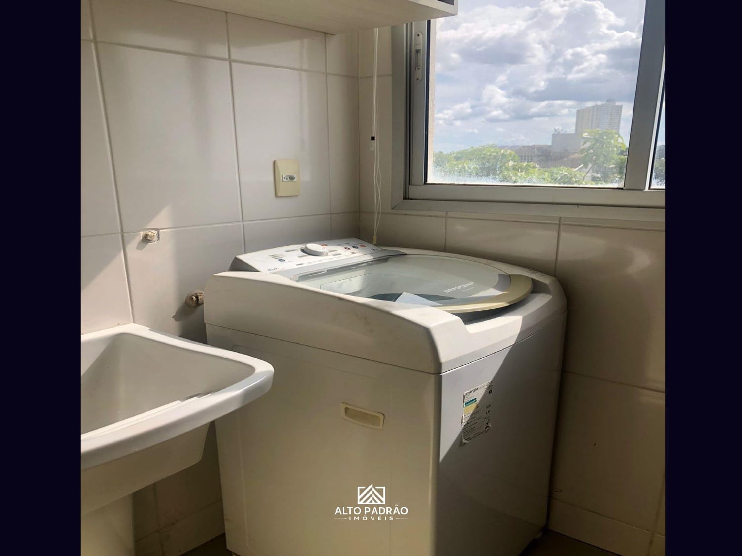 Apartamento à venda com 2 quartos, 57m² - Foto 7