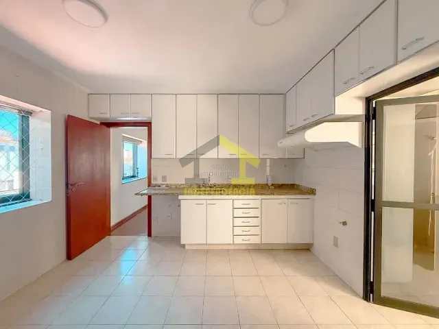 Apartamento com 183m² 3 quartos e 1 banheiro, à venda, no bairro Centro em Itatiba