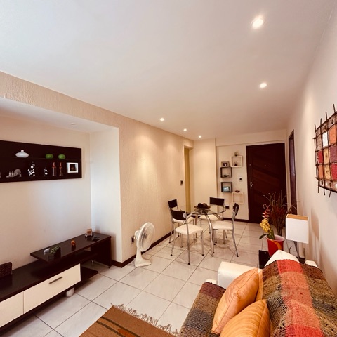 Apartamento 2 quartos e 2 banheiros, à venda, no bairro Vila Nova em Cabo Frio