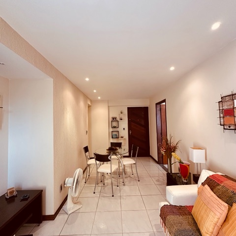 Apartamento 2 quartos e 2 banheiros, à venda, no bairro Vila Nova em Cabo Frio