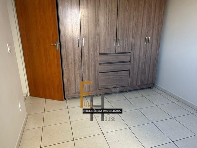Apartamento 2 quartos e 1 banheiro, à venda, no bairro Parque Oeste Industrial em Goiânia