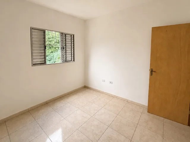 Apartamento 1 quarto e 1 banheiro, para alugar, no bairro Vila Ayrosa em São Paulo