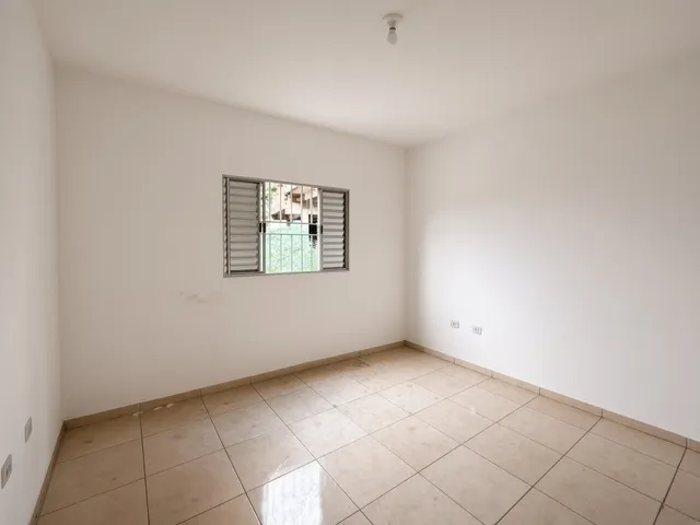 Apartamento 1 quarto e 1 banheiro, para alugar, no bairro Vila Ayrosa em São Paulo
