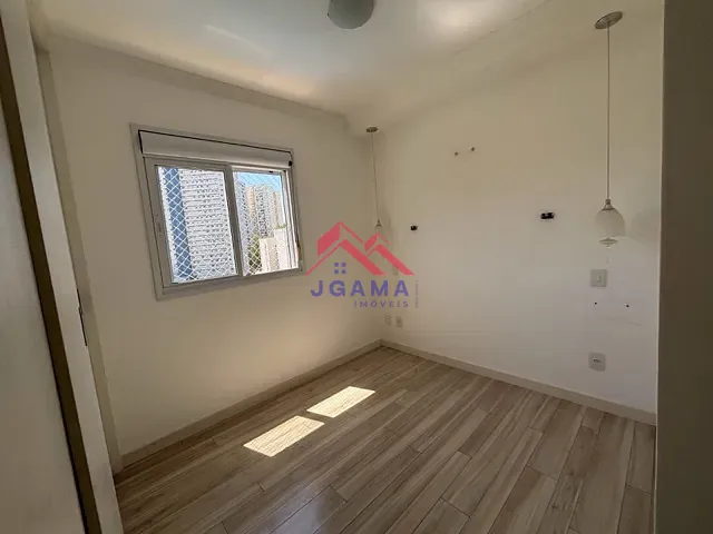 Apartamento 2 quartos e 2 banheiros, à venda ou para alugar, no bairro Vila Andrade em São Paulo