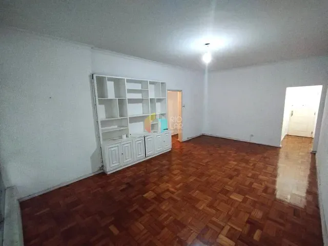Apartamento com 120m² 3 quartos e 2 banheiros, à venda, no bairro Copacabana em Rio de Janeiro