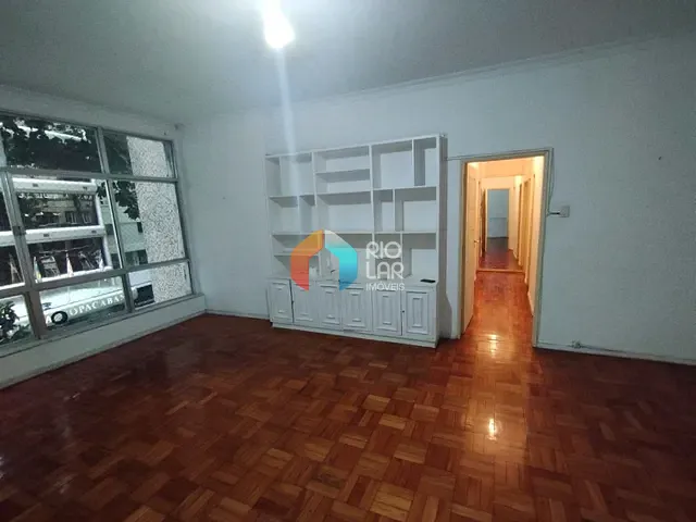 Apartamento com 120m² 3 quartos e 2 banheiros, à venda, no bairro Copacabana em Rio de Janeiro