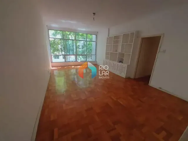 Apartamento com 120m² 3 quartos e 2 banheiros, à venda, no bairro Copacabana em Rio de Janeiro