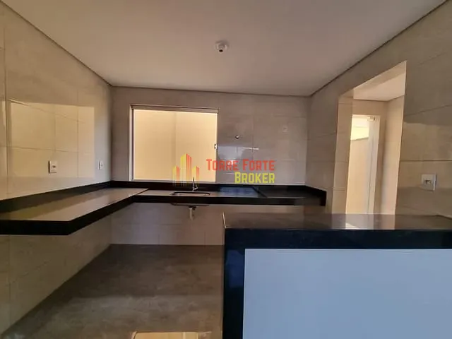 Apartamento com 130m² 3 quartos e 1 banheiro, à venda, no bairro Guarani em Belo Horizonte