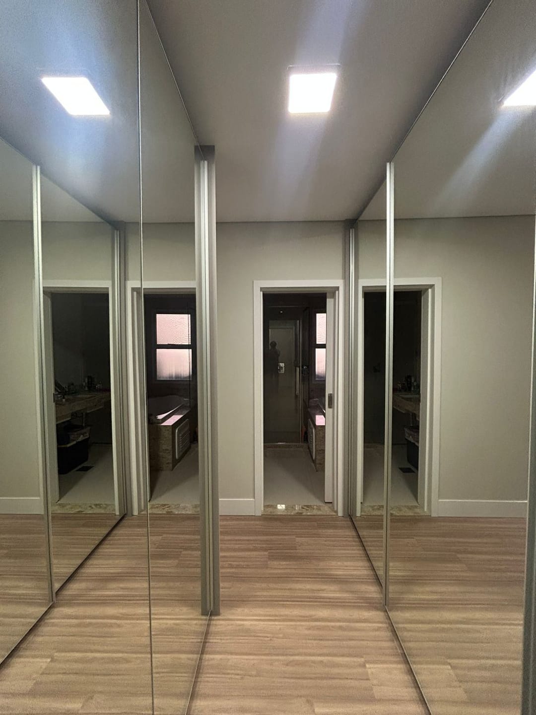 Apartamento à venda com 3 quartos, 165m² - Foto 18