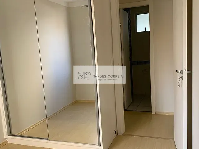Apartamento 2 quartos e 2 banheiros, à venda, no bairro Vila Ipiranga em Londrina