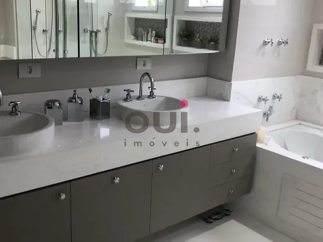 Apartamento 3 quartos e 6 banheiros, à venda, no bairro Indianópolis em São Paulo