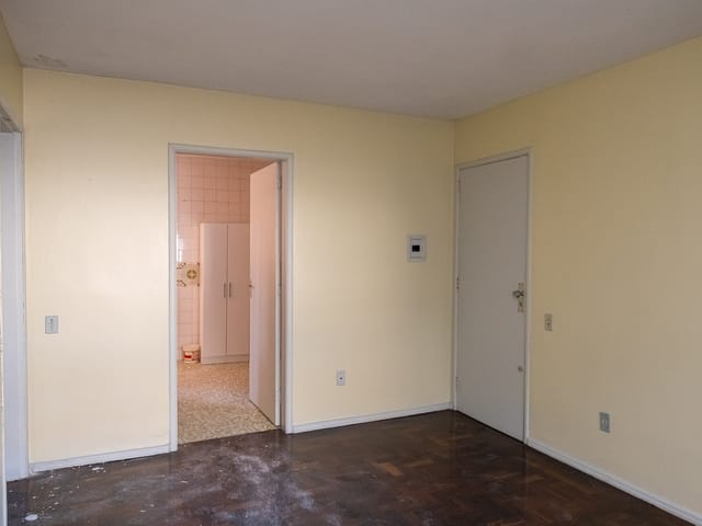 Apartamento com 90m² 3 quartos e 2 banheiros, para alugar, no bairro Centro em Pelotas